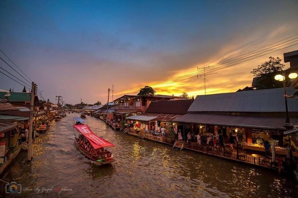 Thanicha Resort Amphawa Samut Songkhram Exterior photo